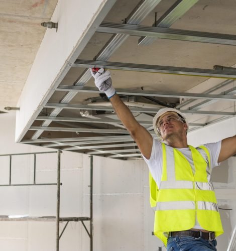 front-view-man-working-wearing-protection-gear